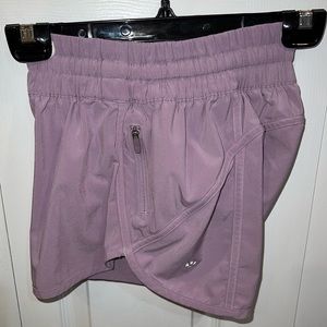 Lululemon Track That 4” short, size 4.